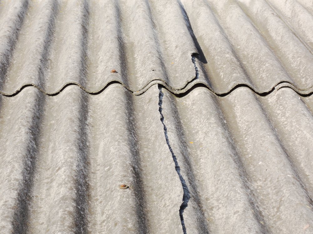whats-causing-your-broken-roof-tiles